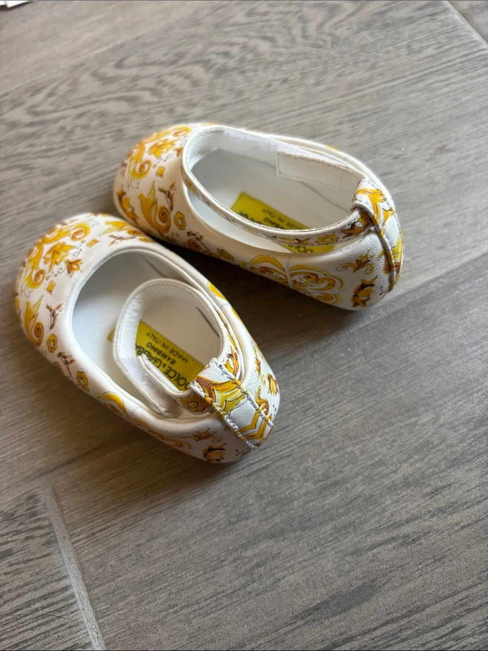 Dolce & Gabbana White and Yellow Baroque-Print Baby Ballet Flats